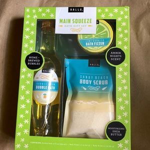 🆕 Hallu "Main Squeeze" Bath Gift Set